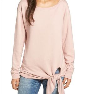 Hinge tie front pullover